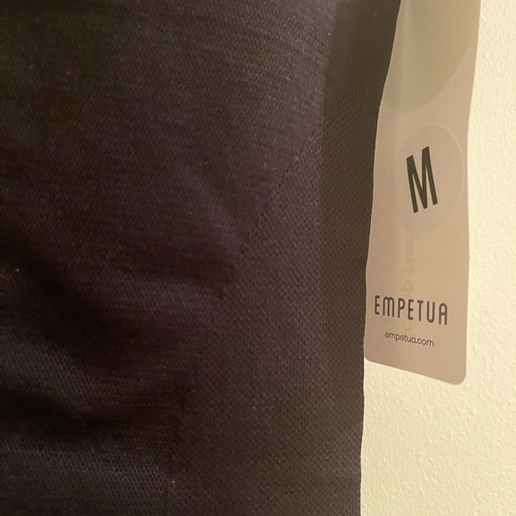 Extra Firm Scoop Neck Camis size M. Set of 2 Black - Picture 3 of 6